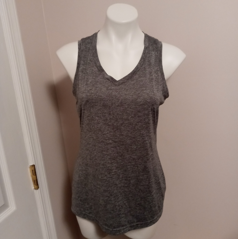 NWOT Reebok vneck without casual tank